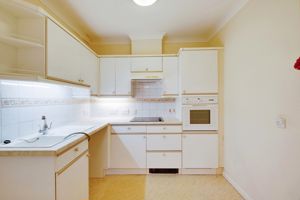KITCHEN- click for photo gallery